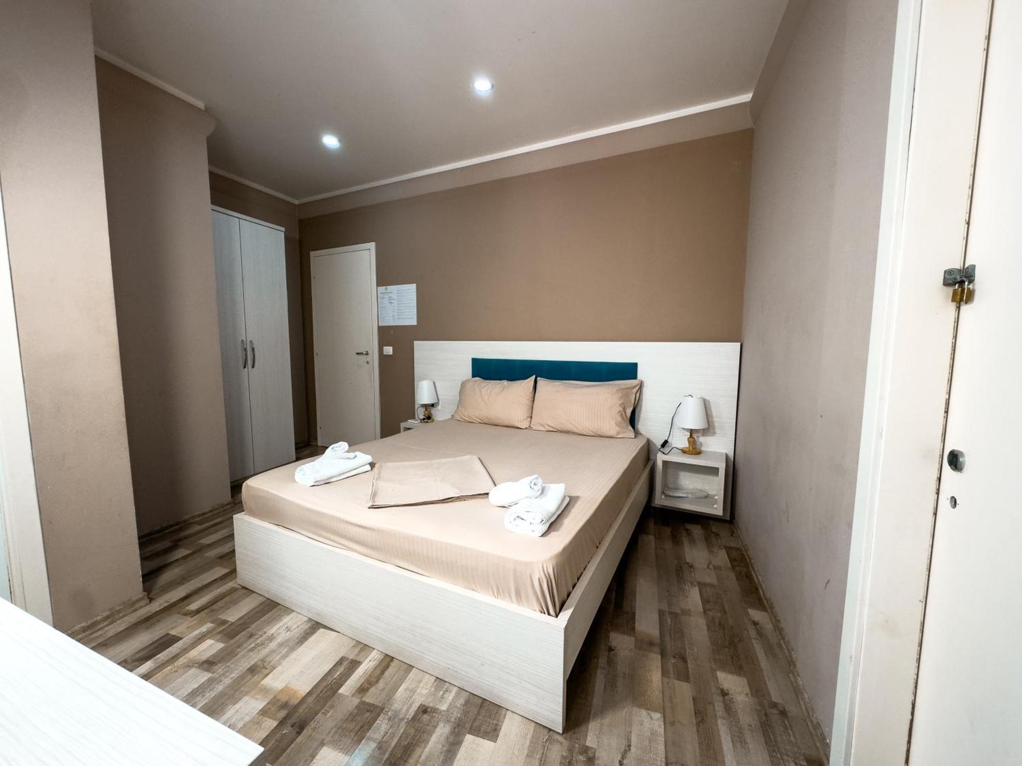 Shkodra Budget Hotel Exterior photo