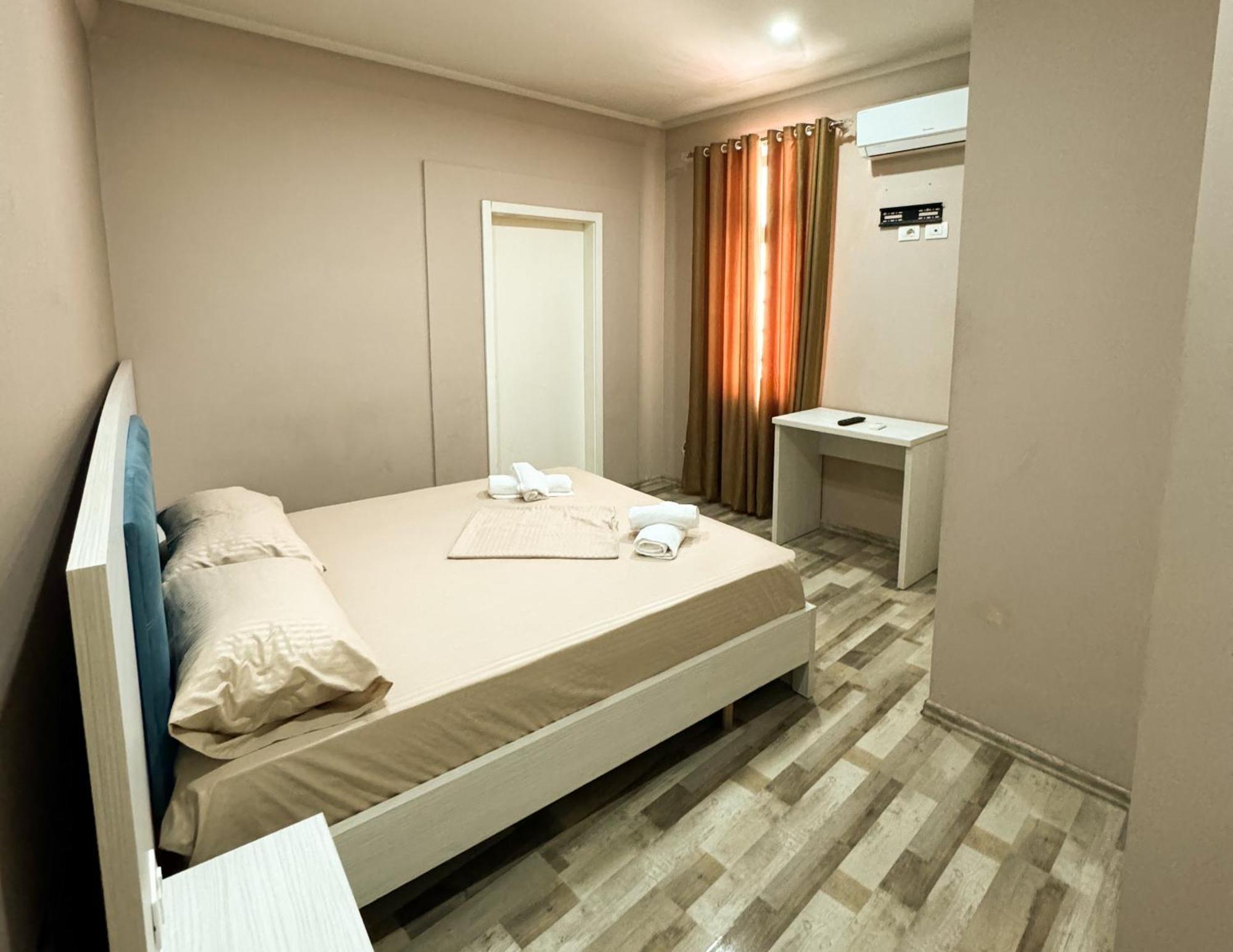 Shkodra Budget Hotel Exterior photo